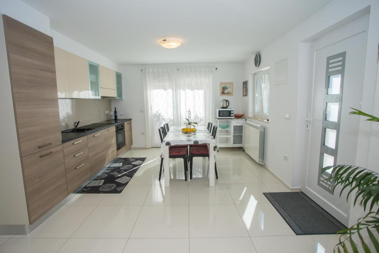 Zagar Apartment *